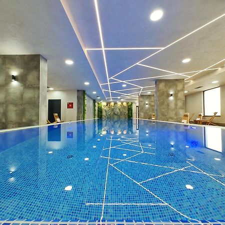 Velika Recepcija Cc Magnet Aparthotel Ζλάτιμπορ Εξωτερικό φωτογραφία