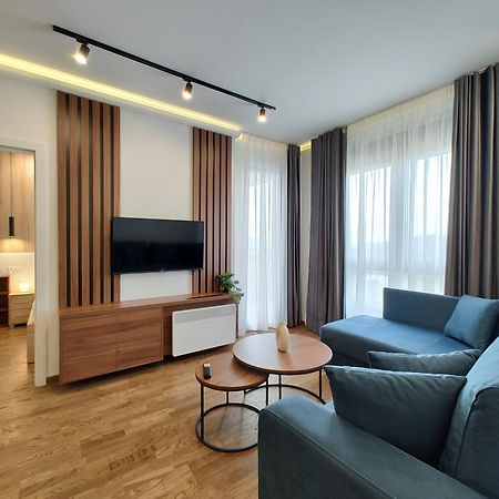 Velika Recepcija Cc Magnet Aparthotel Ζλάτιμπορ Εξωτερικό φωτογραφία