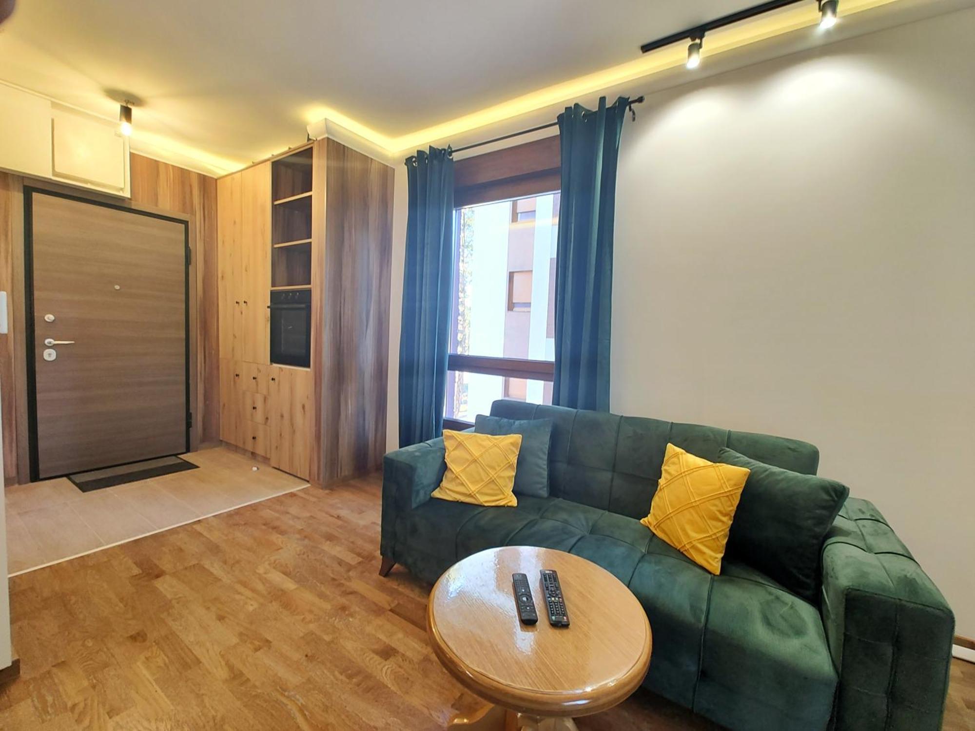 Velika Recepcija Cc Magnet Aparthotel Ζλάτιμπορ Εξωτερικό φωτογραφία
