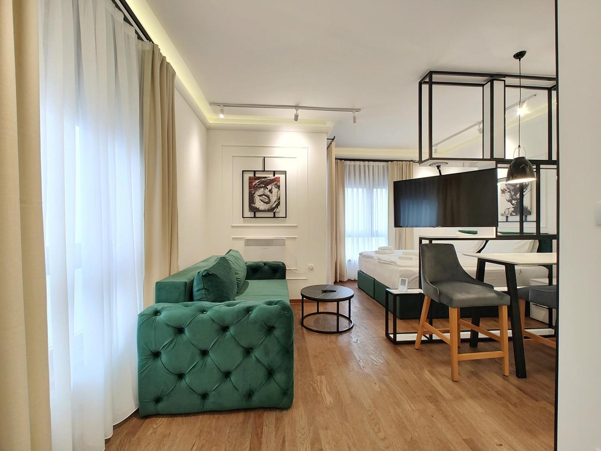 Velika Recepcija Cc Magnet Aparthotel Ζλάτιμπορ Εξωτερικό φωτογραφία