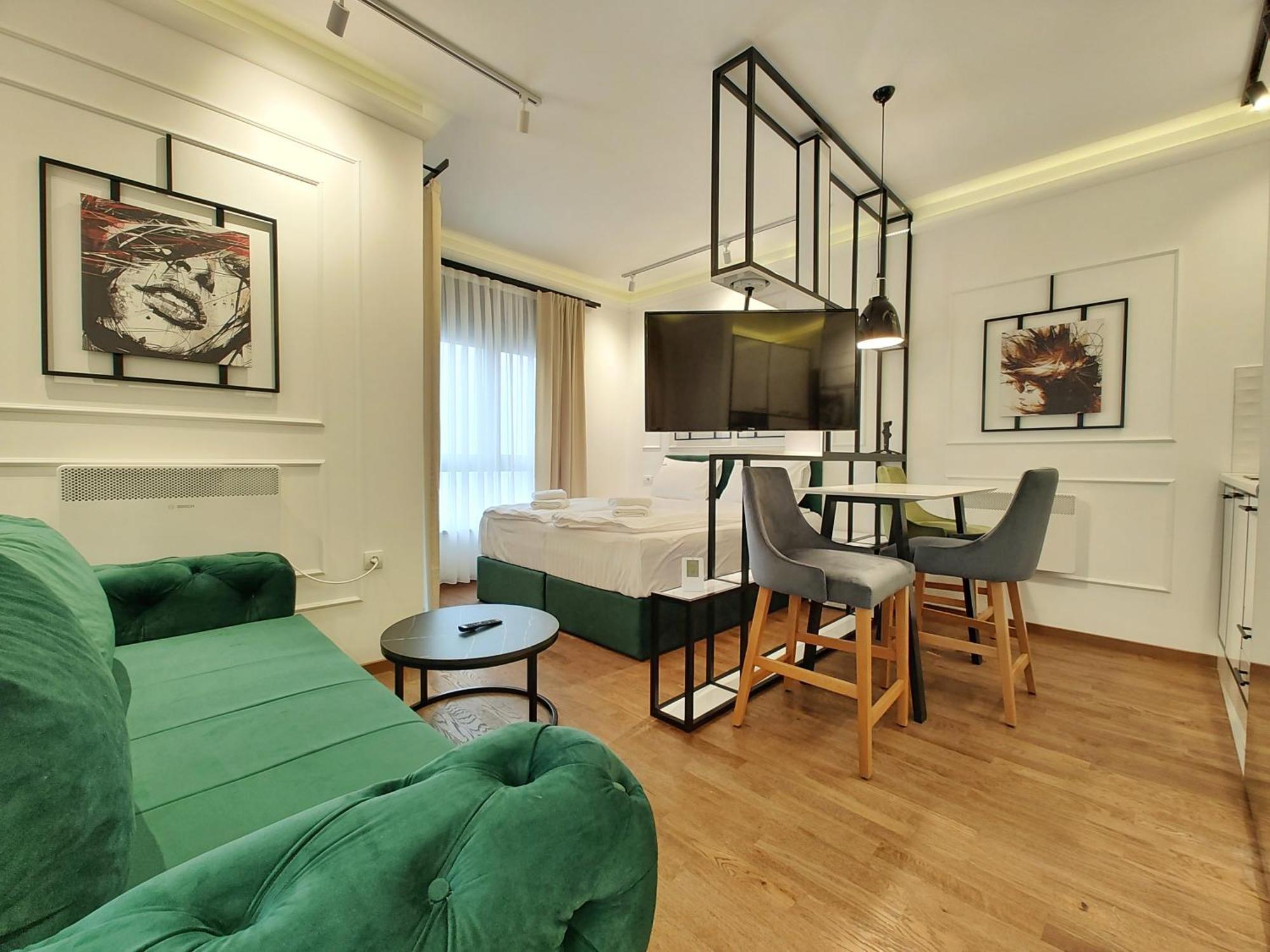 Velika Recepcija Cc Magnet Aparthotel Ζλάτιμπορ Εξωτερικό φωτογραφία