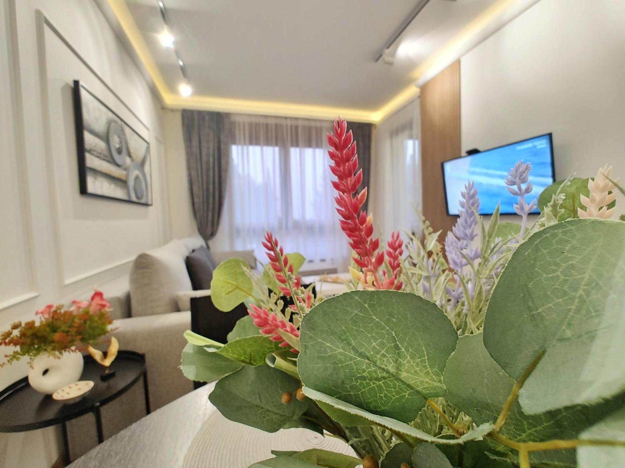 Velika Recepcija Cc Magnet Aparthotel Ζλάτιμπορ Εξωτερικό φωτογραφία
