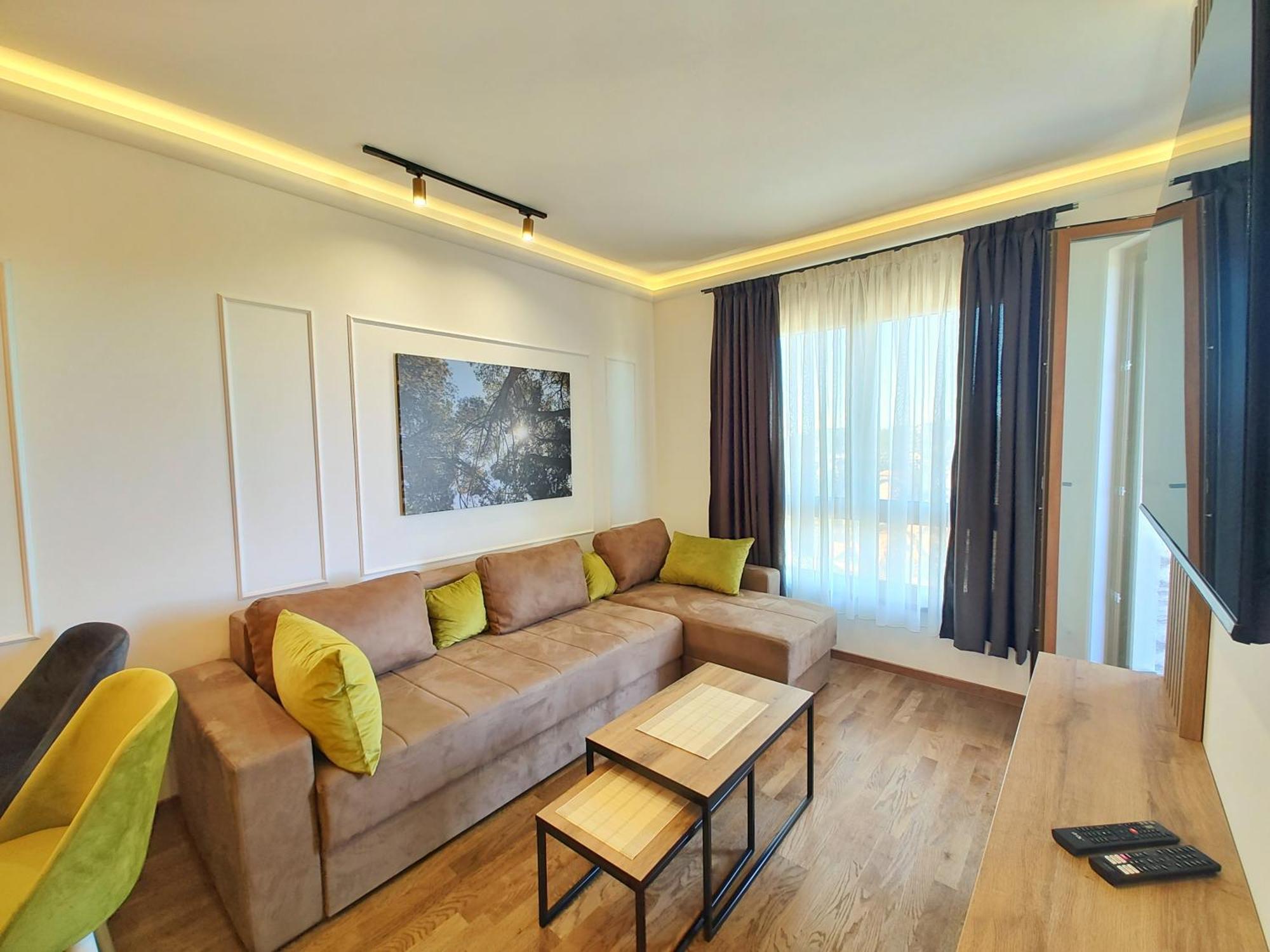 Velika Recepcija Cc Magnet Aparthotel Ζλάτιμπορ Εξωτερικό φωτογραφία